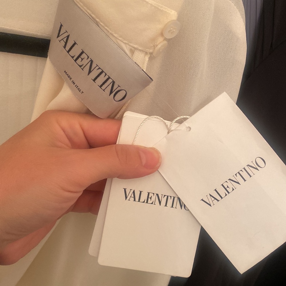 Authentic Valentino silk cape dress size 40 - Picture 6 of 8
